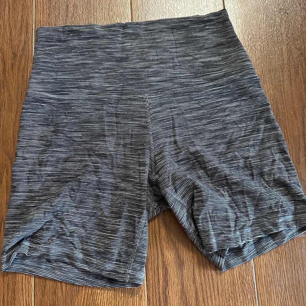 Lululemon align shorts size 6